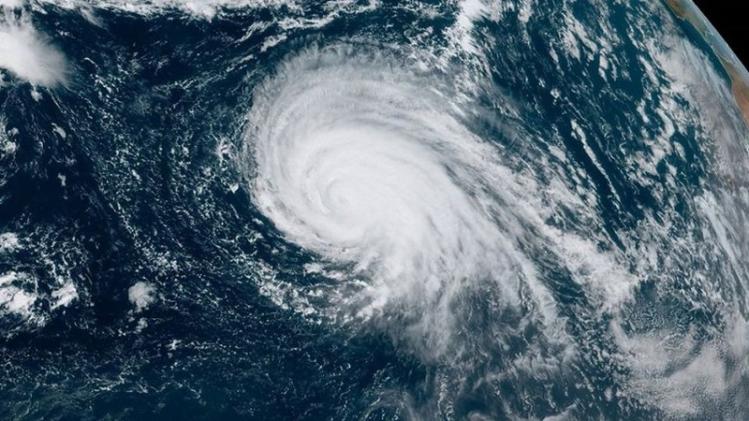 l-ouragan-lorenzo-se-rapproche-des-acores_6216752
